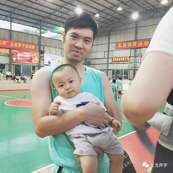 籃球比賽展風(fēng)采，運(yùn)動(dòng)場(chǎng)上燃激情，天戈人，你們真的很棒！